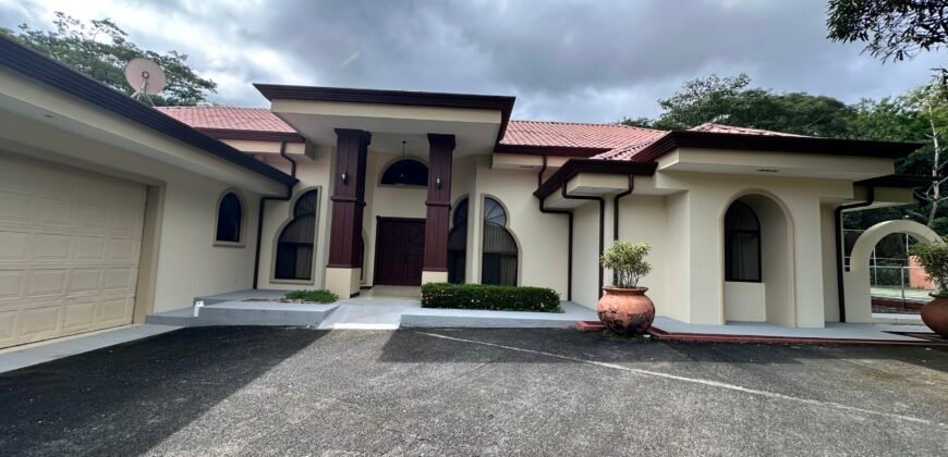 Historic Hacienda Estate — Authentic Costa Rican Heritage Property