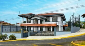 Spectacular 500 m² Luxury Home in La Guaria — Grecia, Alajuela Spectacular 500 m² Luxury Home in La Guaria — Grecia, Alajuela
