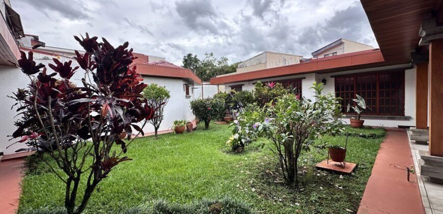Casa Tropicana — Charming Tropical Home in Costa Rica